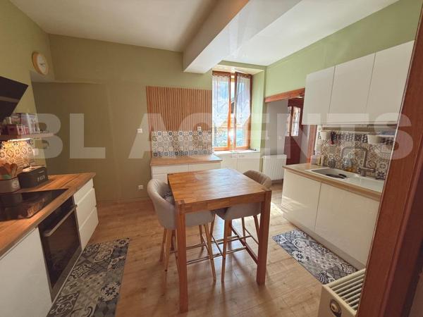 Superbe villageoise 4 chambres - 160 m2 - 1h30 Paris (A6) - 14 km Auxerre  et Joigny (TER Paris 1h15