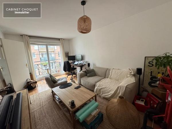 F2 AVEC GARAGE ET CAVE A LOUER - VIEUX-LILLE - 39.5 m 2 - 779 € charges comprises par mois
