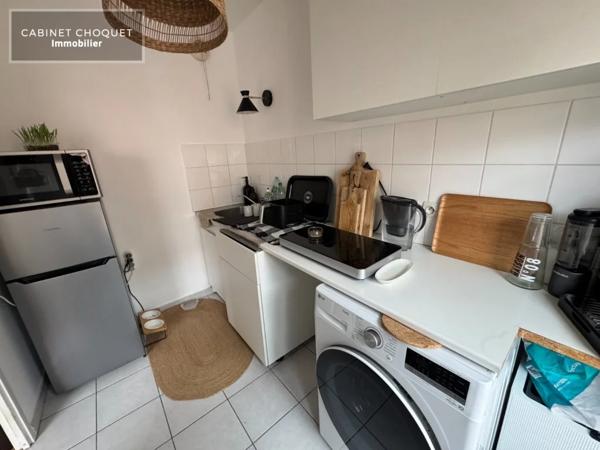 F2 AVEC GARAGE ET CAVE A LOUER - VIEUX-LILLE - 39.5 m 2 - 779 € charges comprises par mois