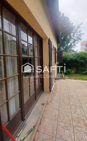 MAISON FAMILIALE avec TERRASSE, JARDIN et GARAGE