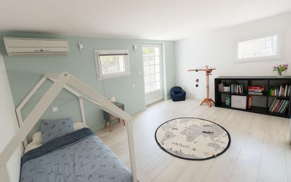 Maison à vendre    7 pièces • 170 m2 Nîmes