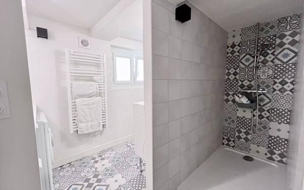 Maison à vendre    7 pièces • 170 m2 Nîmes