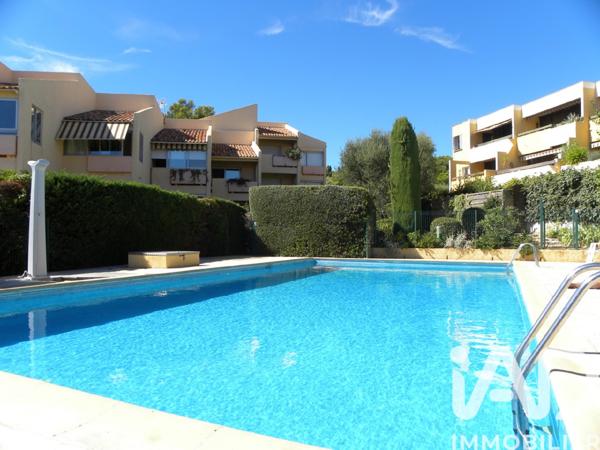 Appartement à vendre 4 pièces 82 m² Bandol