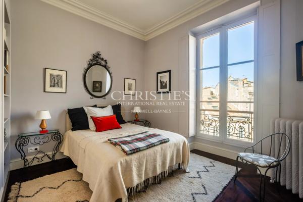 Bordeaux Jardin Public – Élégant appartement rénové – Prestations anciennes