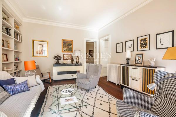 Bordeaux Jardin Public – Élégant appartement rénové – Prestations anciennes