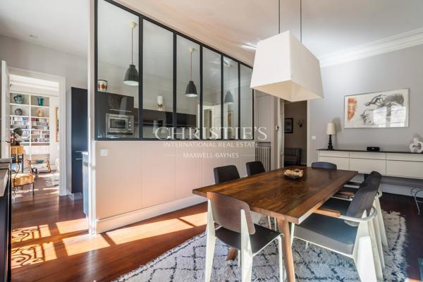 Bordeaux Jardin Public – Élégant appartement rénové – Prestations anciennes