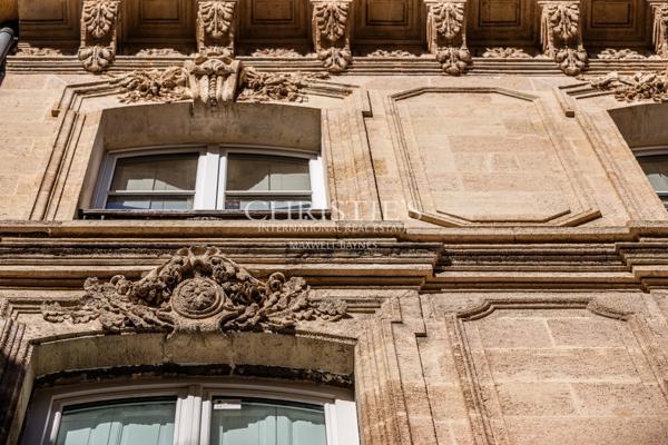 Bordeaux Jardin Public – Élégant appartement rénové – Prestations anciennes
