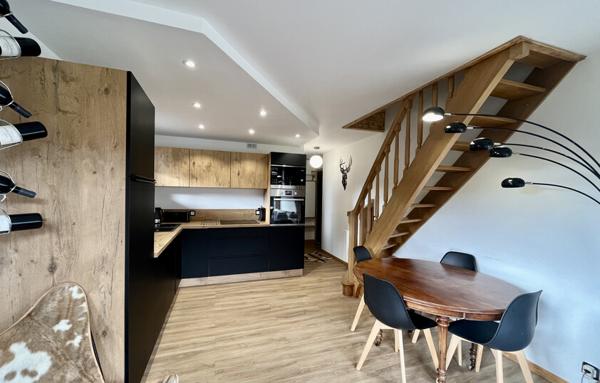 Beau T2 duplex entièrement rénové (58,59m2 habitables)