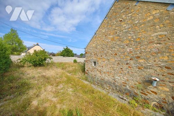 Maison en pierres à 3km du Bourg de BRICQUEBEC-EN-COTENTIN
