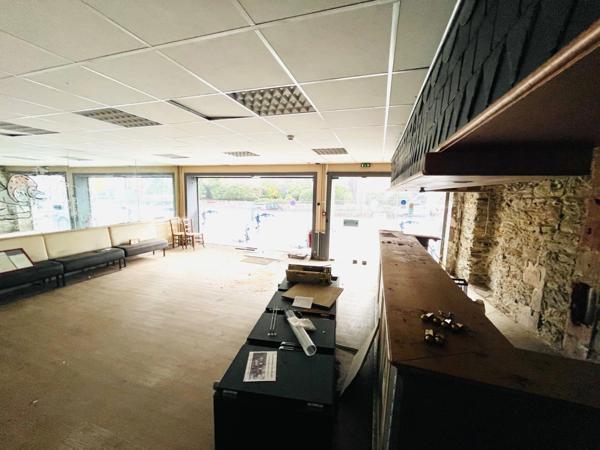 À Vendre — Ancien Bar / Hôtel / Restaurant – Fort Potentiel Investisseur Pluméliau – Hyper Centre