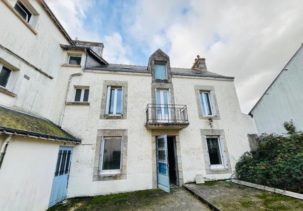 À Vendre — Ancien Bar / Hôtel / Restaurant – Fort Potentiel Investisseur Pluméliau – Hyper Centre