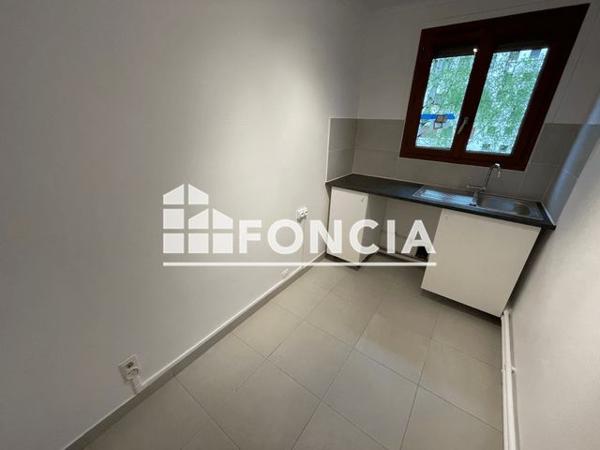 Location Studio 27.26 m² - 118 AVENUE DU GENERAL LECLERC Bourg La Reine 92340