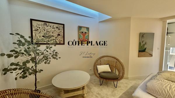 Vaux-sur-Mer (17640) Lignes épurées et horizon bleu – Villa moderne à deux pas des plages au prix de vente 1.260.000 € HAI