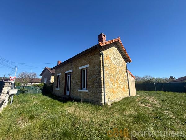 Vente Maison61 m² - 4 Pièces - SAINT AMAND MONTROND (18200)