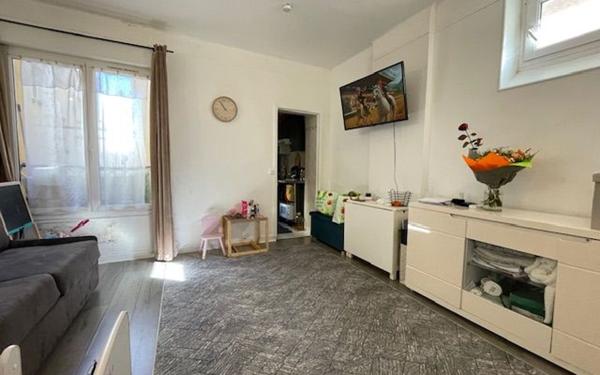 Appartement à vendre    1 pièce • 22,78 m2 Villemomble