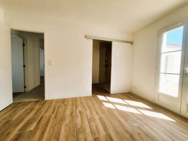 Maison neuve 3 suites -106 m² - À 900 m du centre-ville - Frais de notaire réduits