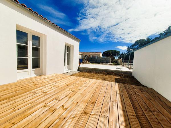 Maison neuve 3 suites -106 m² - À 900 m du centre-ville - Frais de notaire réduits