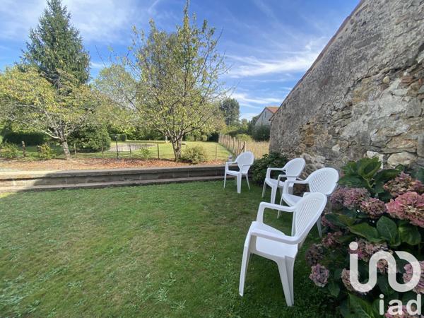 Longère 5 pièces de 162 m² à Saint-Pardoux (79310)