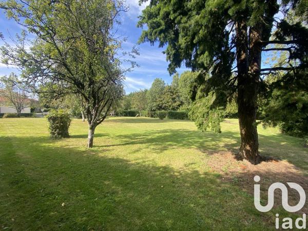 Longère 5 pièces de 162 m² à Saint-Pardoux (79310)