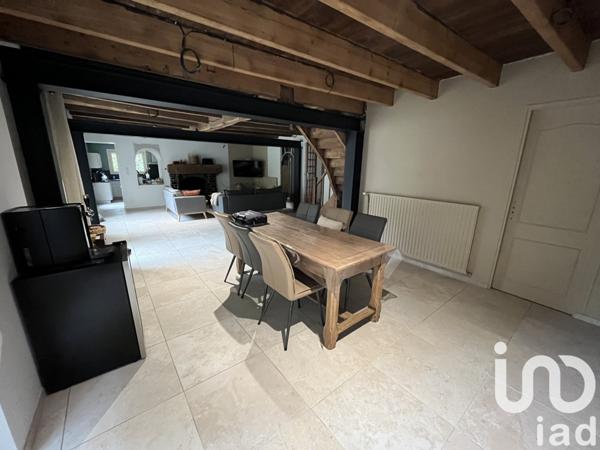 Longère 5 pièces de 162 m² à Saint-Pardoux (79310)