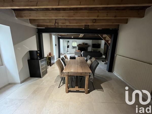 Longère 5 pièces de 162 m² à Saint-Pardoux (79310)