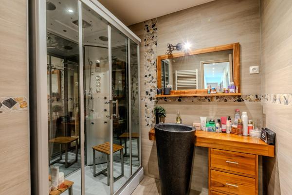 Douane de Veyrier, T4 de 82m2, rénové