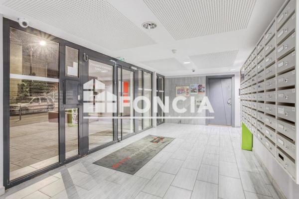 À vendre Studio 19.77 m² - Villeurbanne 69100