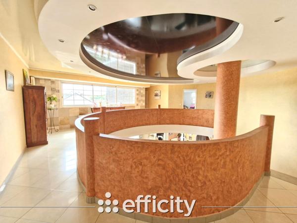 Maison 6 pièces - 242 m² Bien prestige