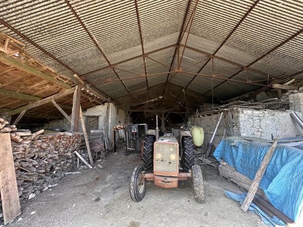 Propriété en pierre avec double garage et grange près d'Eymet