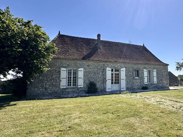 Propriété en pierre avec double garage et grange près d'Eymet