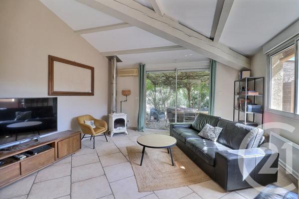 Maison à vendre  6 pièces - 120 m 2   ST SATURNIN LES AVIGNON  - 84