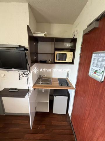 Location                                                      Appartement
                        
                                         12 m2                     à Saint-Maur-des-Fossés