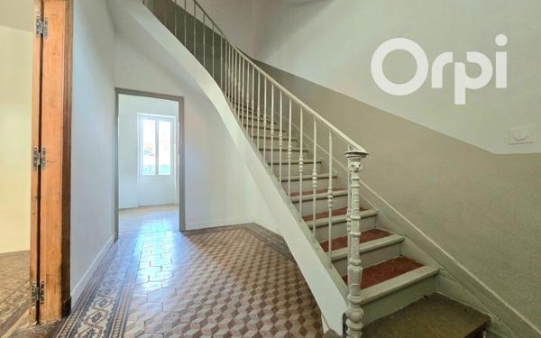 Maison à vendre    4 pièces • 109,72 m2 Saint-Martin-de-Crau