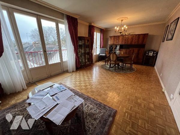 APPARTEMENT DE TYPE 5  AVENDRE