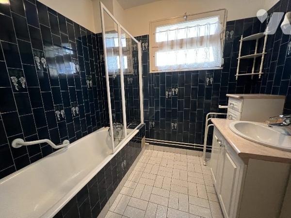 APPARTEMENT DE TYPE 5  AVENDRE