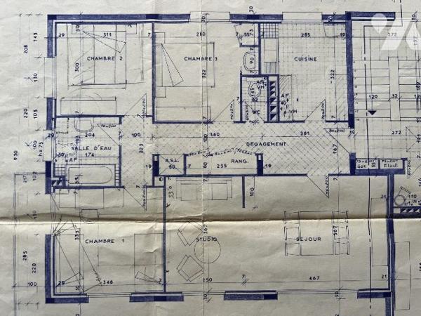 APPARTEMENT DE TYPE 5  AVENDRE