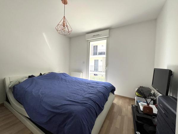 Vente                                                      Appartement
                        
                     2 pièces                      42 m2                     à Limeil-Brévannes