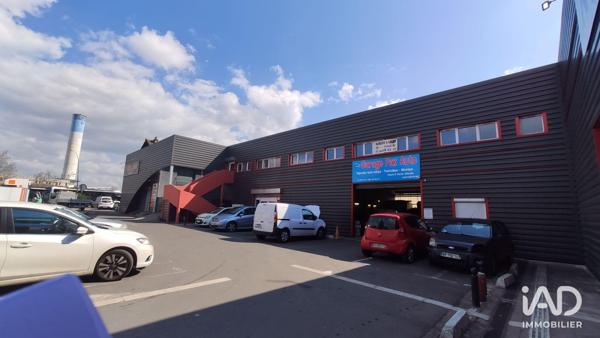 Location murs commerciaux  215 m² Vaux-le-Pénil