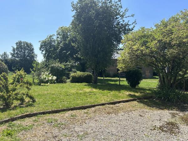 Maison individuelle de 3 chambres avec jardin et garage dans un joli hameau