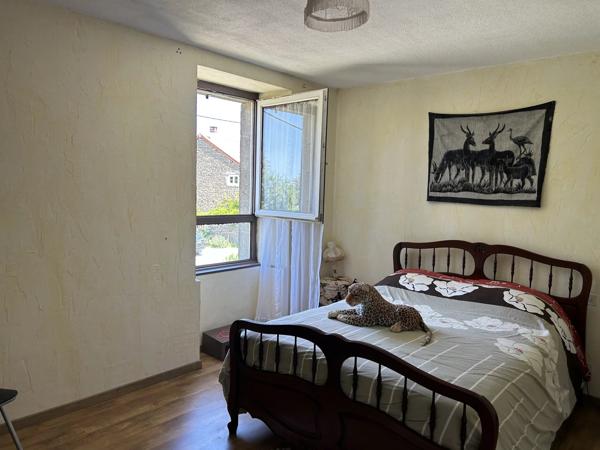 Maison individuelle de 3 chambres avec jardin et garage dans un joli hameau