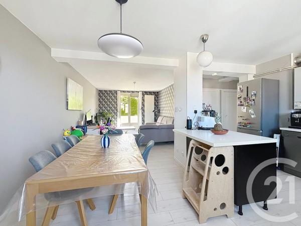 Appartement F4 à vendre  4 pièces - 82 m 2   DIJON  - 21