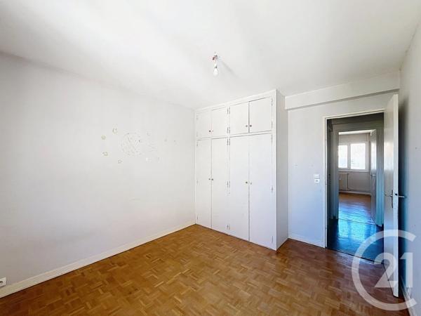 Appartement F4 à vendre  4 pièces - 82 m 2   DIJON  - 21