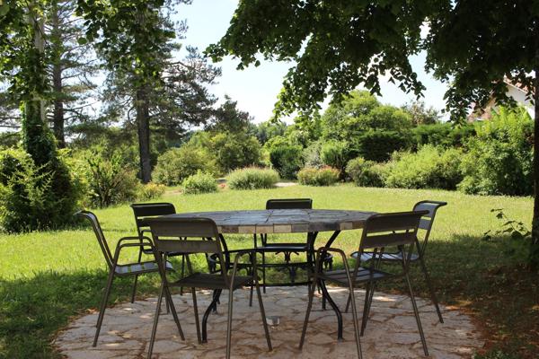 Charmant Domaine près d'Albi avec Maison de Maître, Dépendance Rénovée et Projets de Rénovation