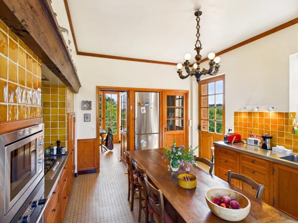 Charmant Domaine près d'Albi avec Maison de Maître, Dépendance Rénovée et Projets de Rénovation