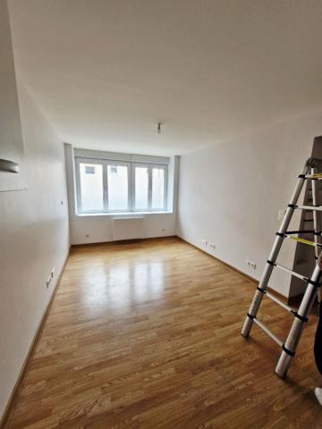 LOCATIONS STUDIO ENTIEREMENT REFAIT A NEUF SUR CLOUANGE