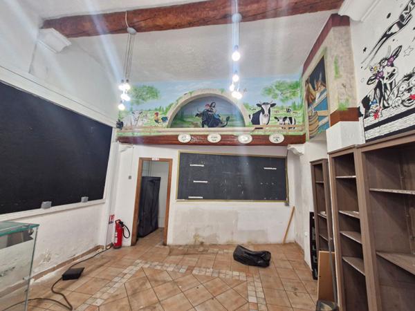 Local Commercial 40 m² ? Coeur de Ville & Zone Touristique