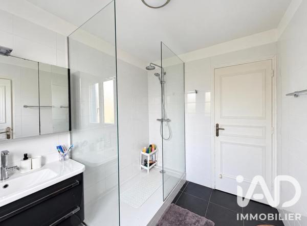 Maison à vendre 6 pièces 140 m² Saint-Germain-en-Laye