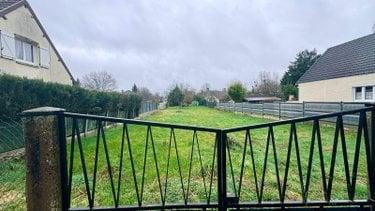 Terrain à Batir à vendre à Salbris dans le Loir-et-Cher (41300), ref : 044/2056