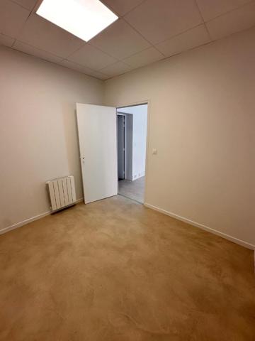 RETHEL - Local commercial de 80 m2
