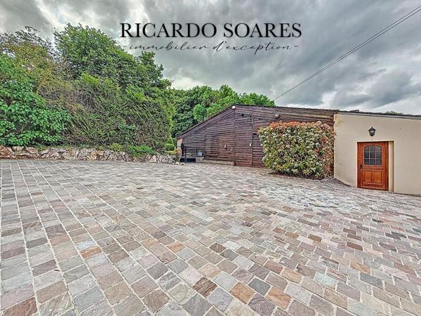 60700 PONTPOINT - PROPRIÉTÉ AVEC DEUX MAISONS / 218m2 HABITABLES / 5 CHAMBRES / HANGAR 270m2 / TERRAIN 2900m2